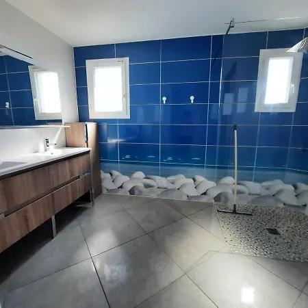 Avec Piscine, Spa, Calme, Proche De La Mer. Villa *