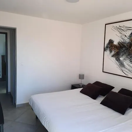 Avec Piscine, Spa, Calme, Proche De La Mer. Villa